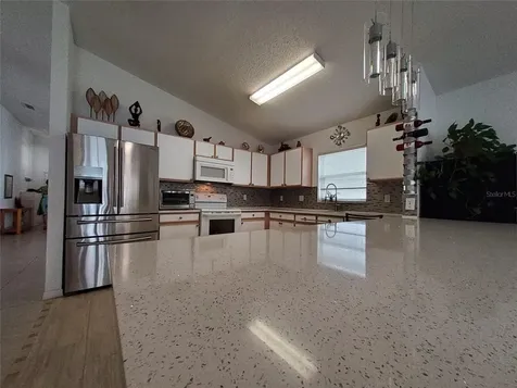 944 Lockbreeze Drive Davenport FL 33897