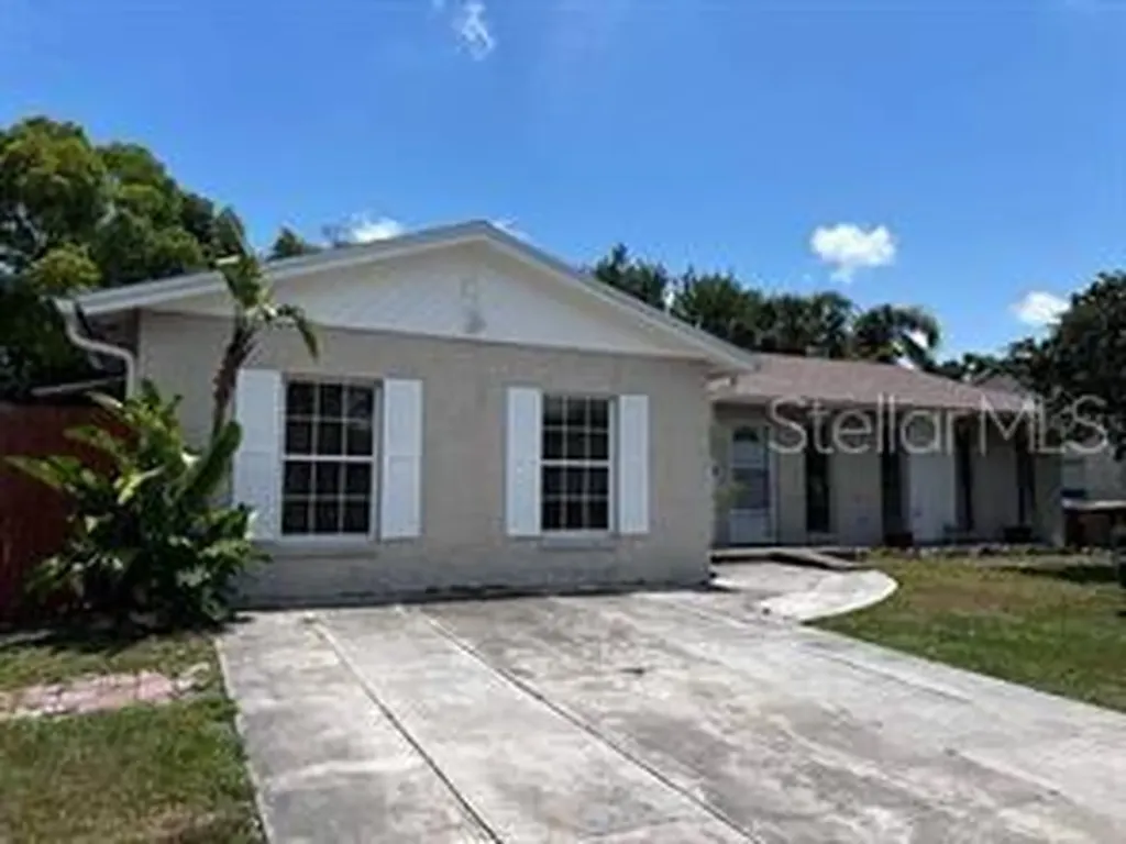 131 San Blas Avenue Kissimmee FL 34743