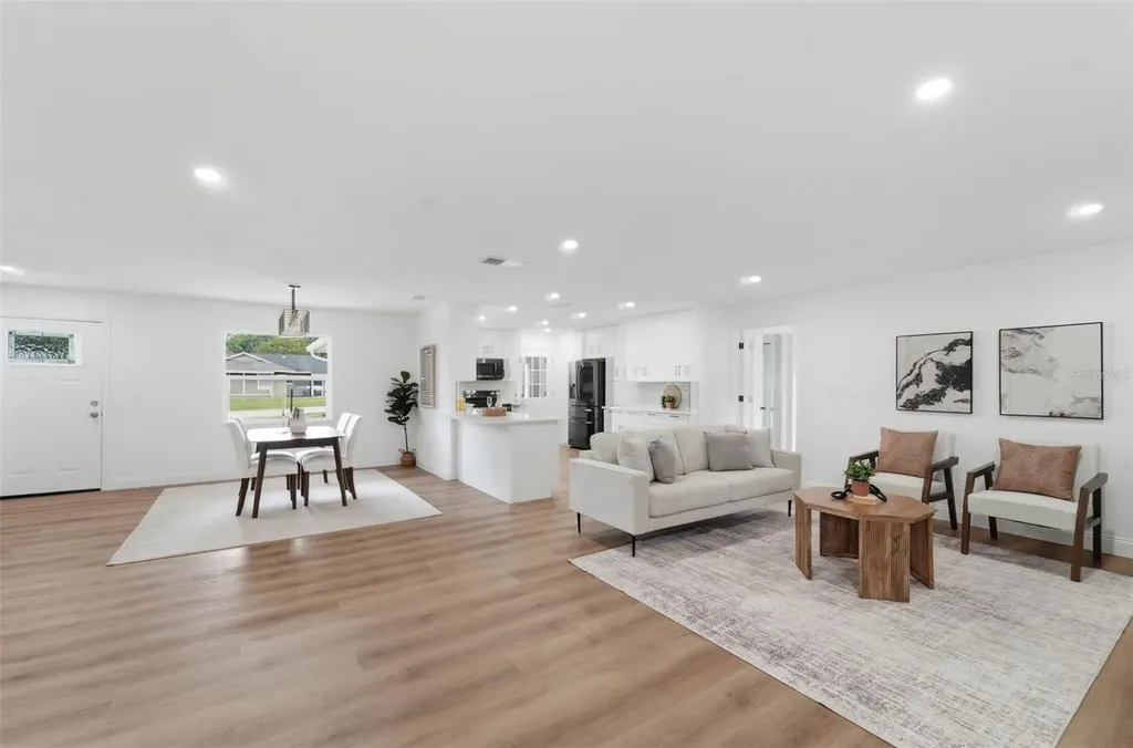 1507 Yvonne Apopka FL 32712