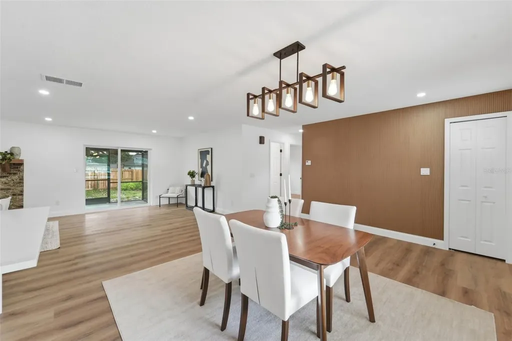1507 Yvonne Apopka FL 32712