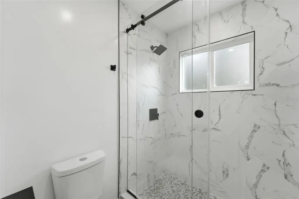 1507 Yvonne Apopka FL 32712