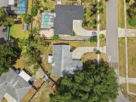 1507 Yvonne Apopka FL 32712