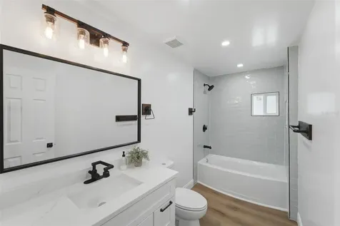 1507 Yvonne Apopka FL 32712