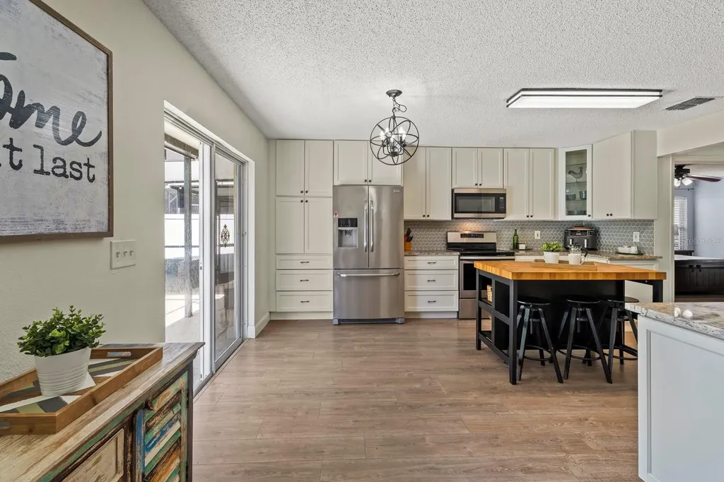 1202 Seneca Falls Drive Orlando FL 32828