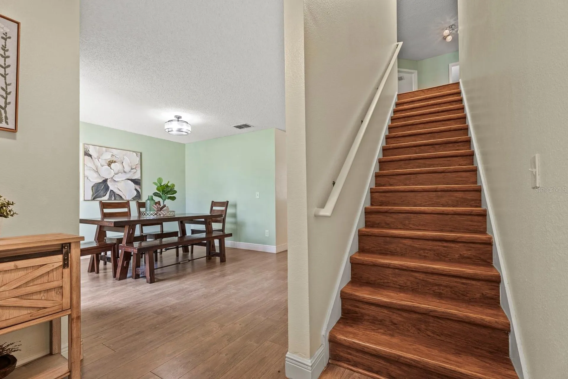 1202 Seneca Falls Drive Orlando FL 32828