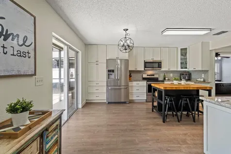 1202 Seneca Falls Drive Orlando FL 32828