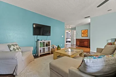1202 Seneca Falls Drive Orlando FL 32828