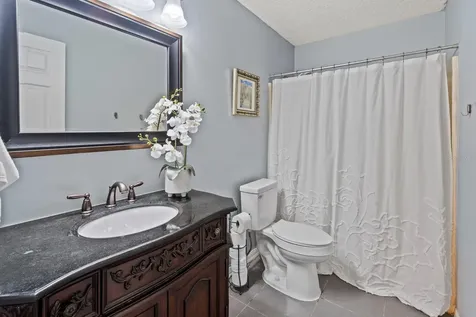 1202 Seneca Falls Drive Orlando FL 32828