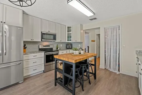 1202 Seneca Falls Drive Orlando FL 32828