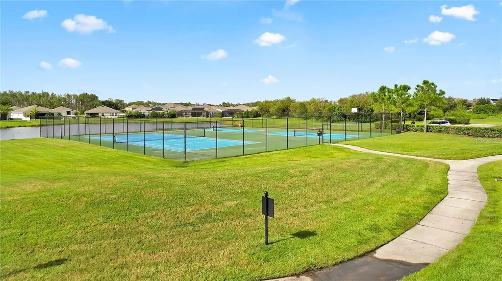 16630 Mosaic Oar Drive Wimauma FL 33598