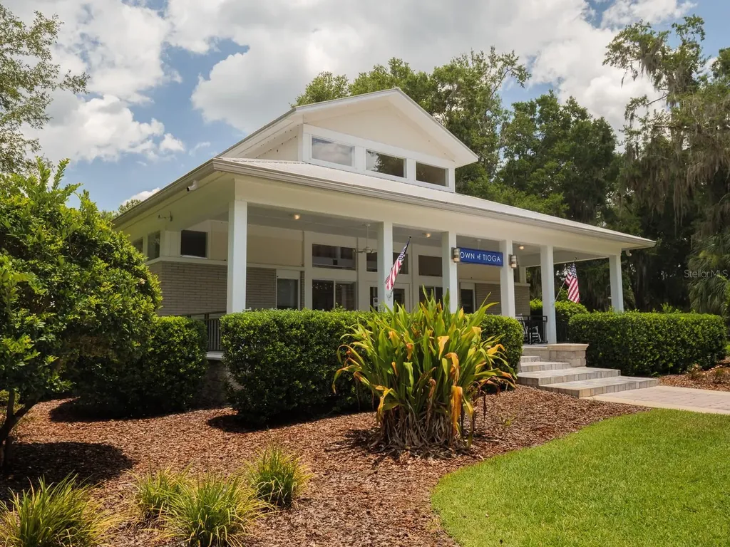 12808 SW 2nd Place Newberry FL 32669