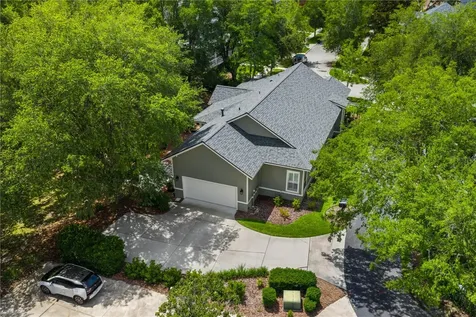 12808 SW 2nd Place Newberry FL 32669