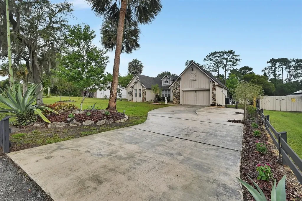 1149 Collins Avenue Orange City FL 32763