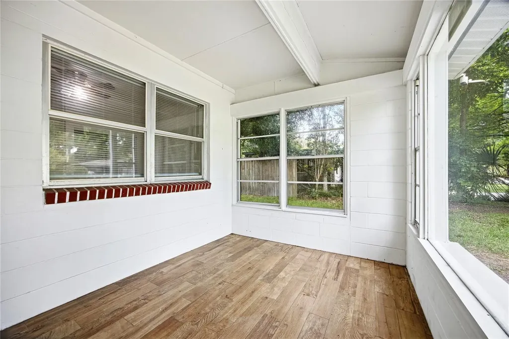 1318 NE 14th Street Gainesville FL 32601