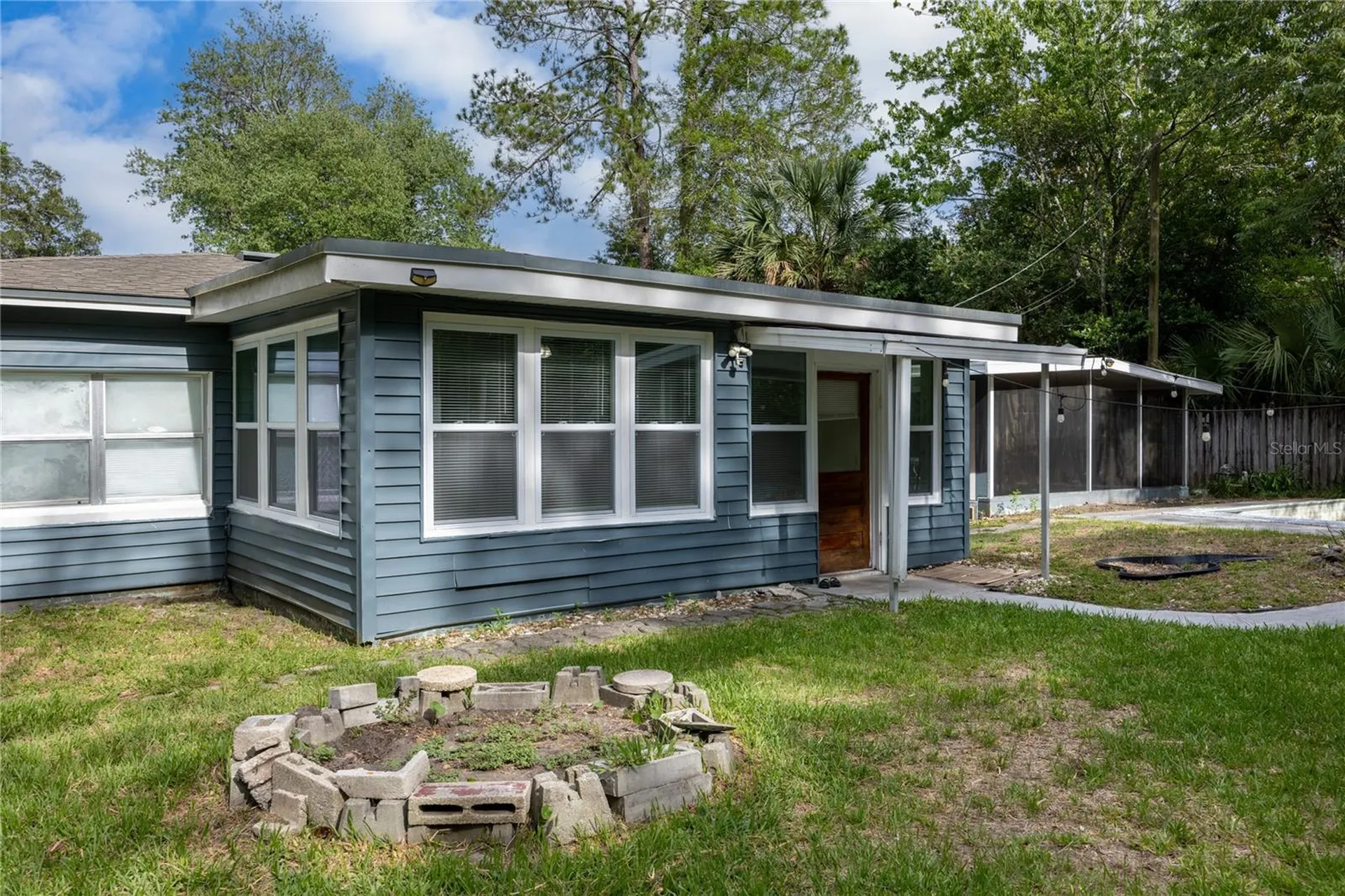 1318 NE 14th Street Gainesville FL 32601