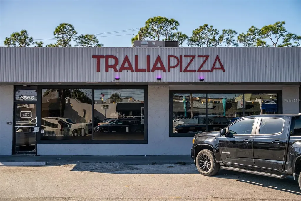 5800 Hollywood Boulevard Sarasota FL 34231