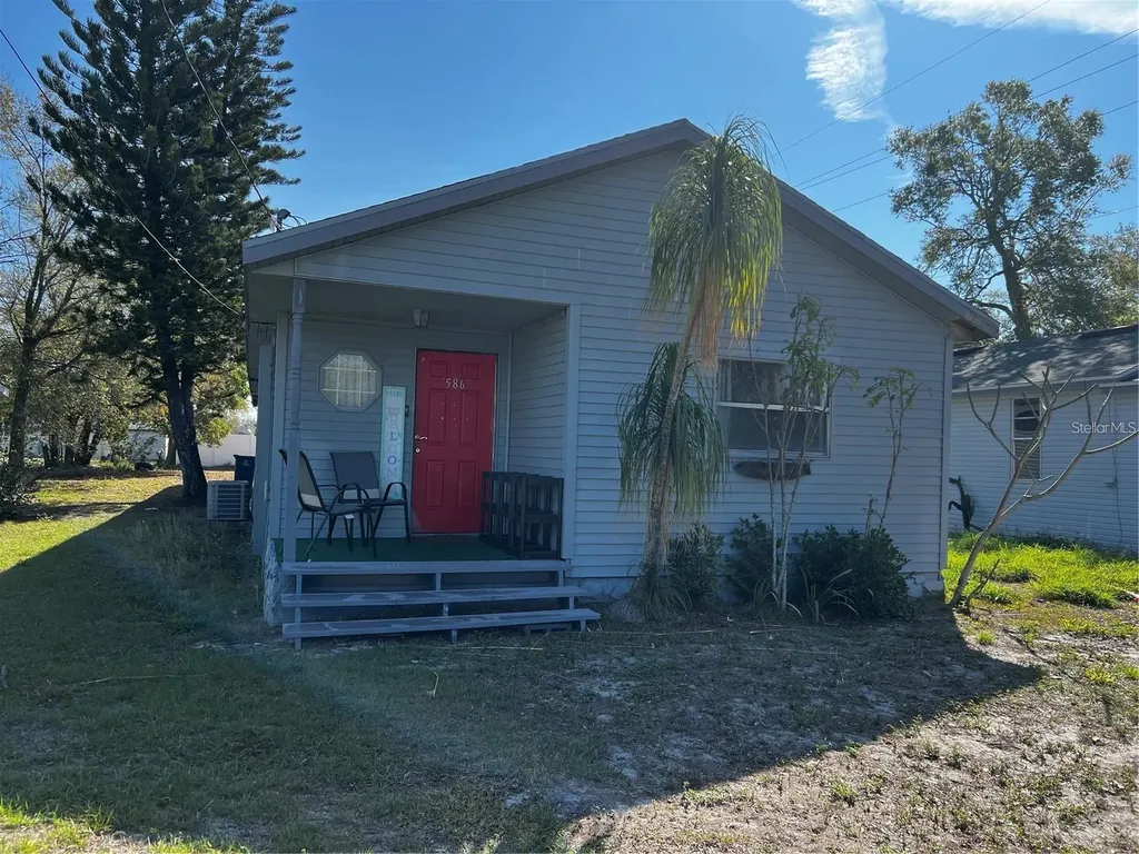 586 N 8th Street Eagle Lake FL 33839