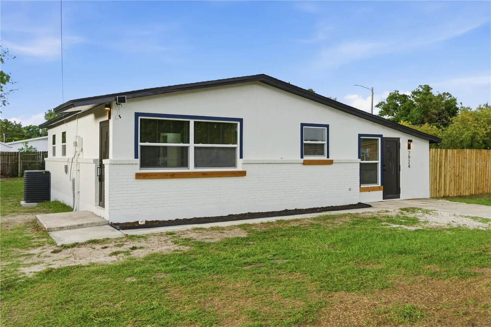 7924 Dahlia Avenue Tampa FL 33619