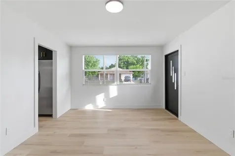7924 Dahlia Avenue Tampa FL 33619