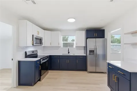 7924 Dahlia Avenue Tampa FL 33619