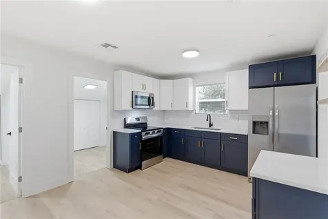 7924 Dahlia Avenue Tampa FL 33619