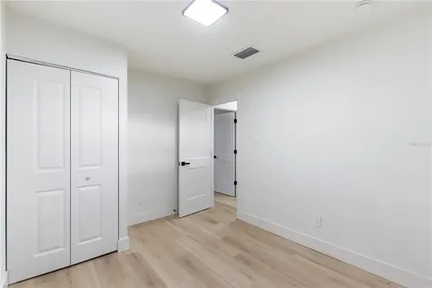 7924 Dahlia Avenue Tampa FL 33619