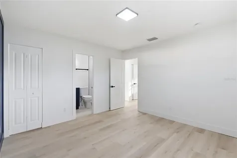 7924 Dahlia Avenue Tampa FL 33619