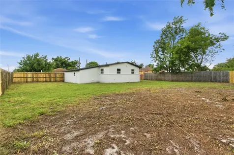 7924 Dahlia Avenue Tampa FL 33619