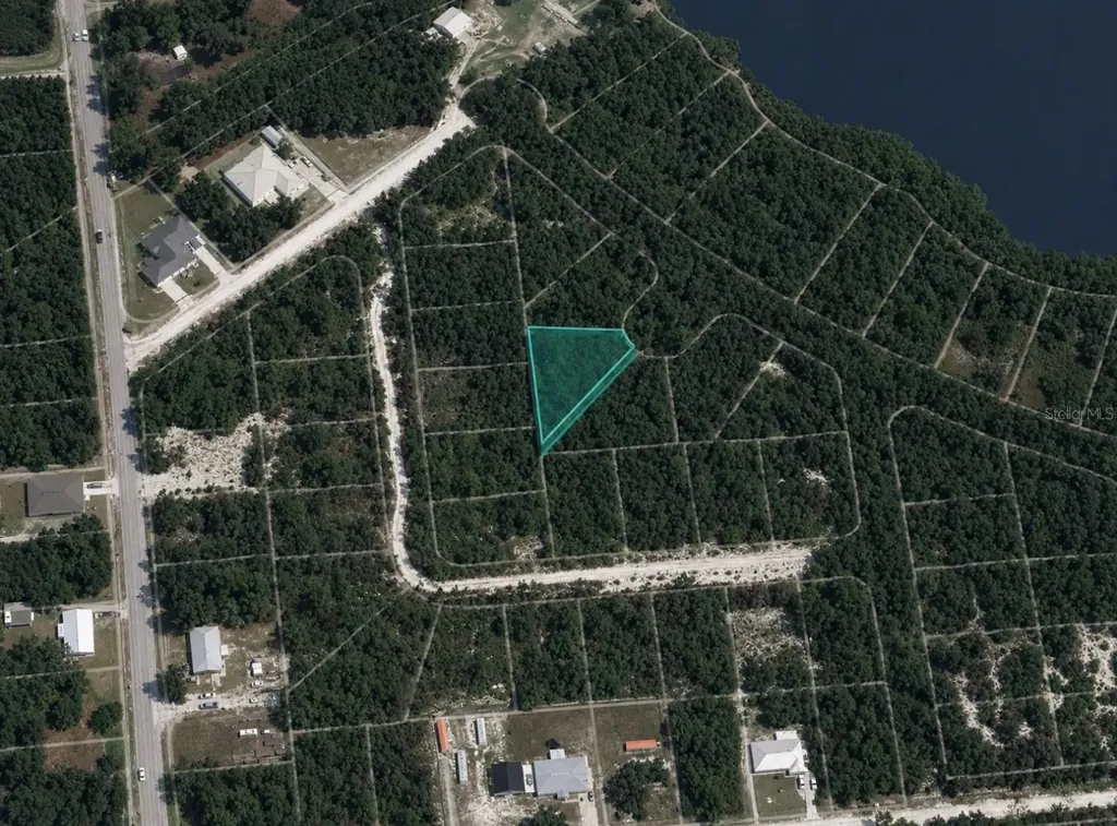 1507 Lakeside Drive S Sebring FL 33875