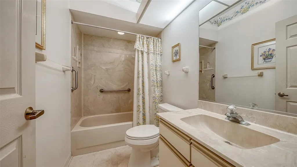 3374 W Chelmsford Court Sarasota FL 34235