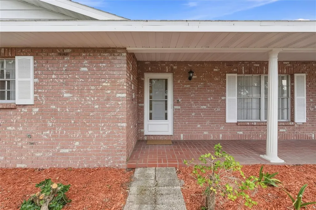 1006 Robinson Road Plant City FL 33563