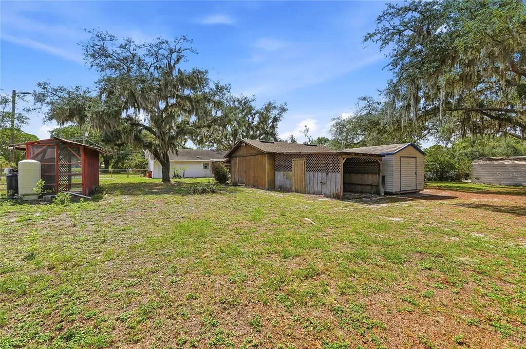 1006 Robinson Road Plant City FL 33563