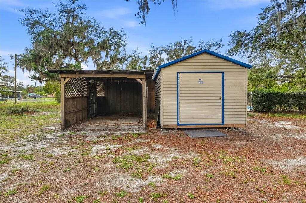 1006 Robinson Road Plant City FL 33563