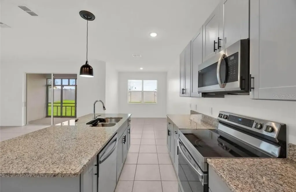 811 Richmond Estate Avenue Haines City FL 33844