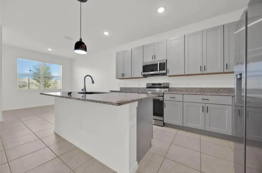811 Richmond Estate Avenue Haines City FL 33844