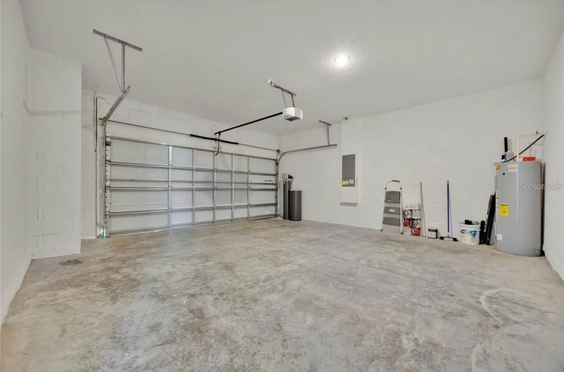 811 Richmond Estate Avenue Haines City FL 33844