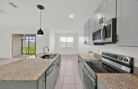 811 Richmond Estate Avenue Haines City FL 33844