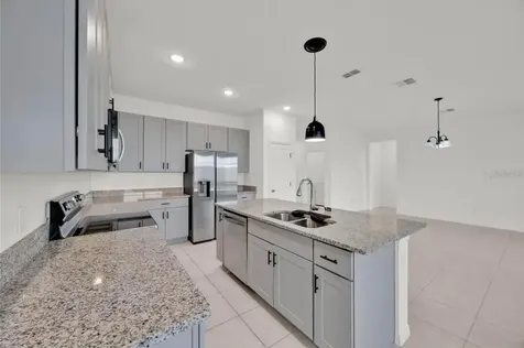 811 Richmond Estate Avenue Haines City FL 33844
