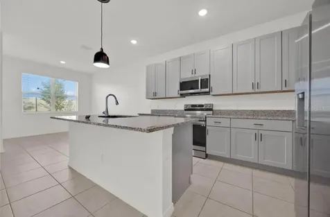 811 Richmond Estate Avenue Haines City FL 33844