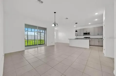 811 Richmond Estate Avenue Haines City FL 33844
