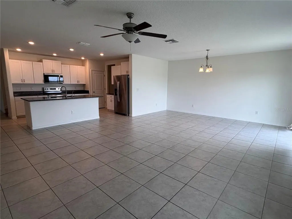 31823 Sun Kettle Loop Wesley Chapel FL 33545