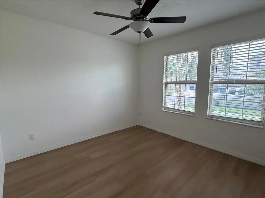 31823 Sun Kettle Loop Wesley Chapel FL 33545