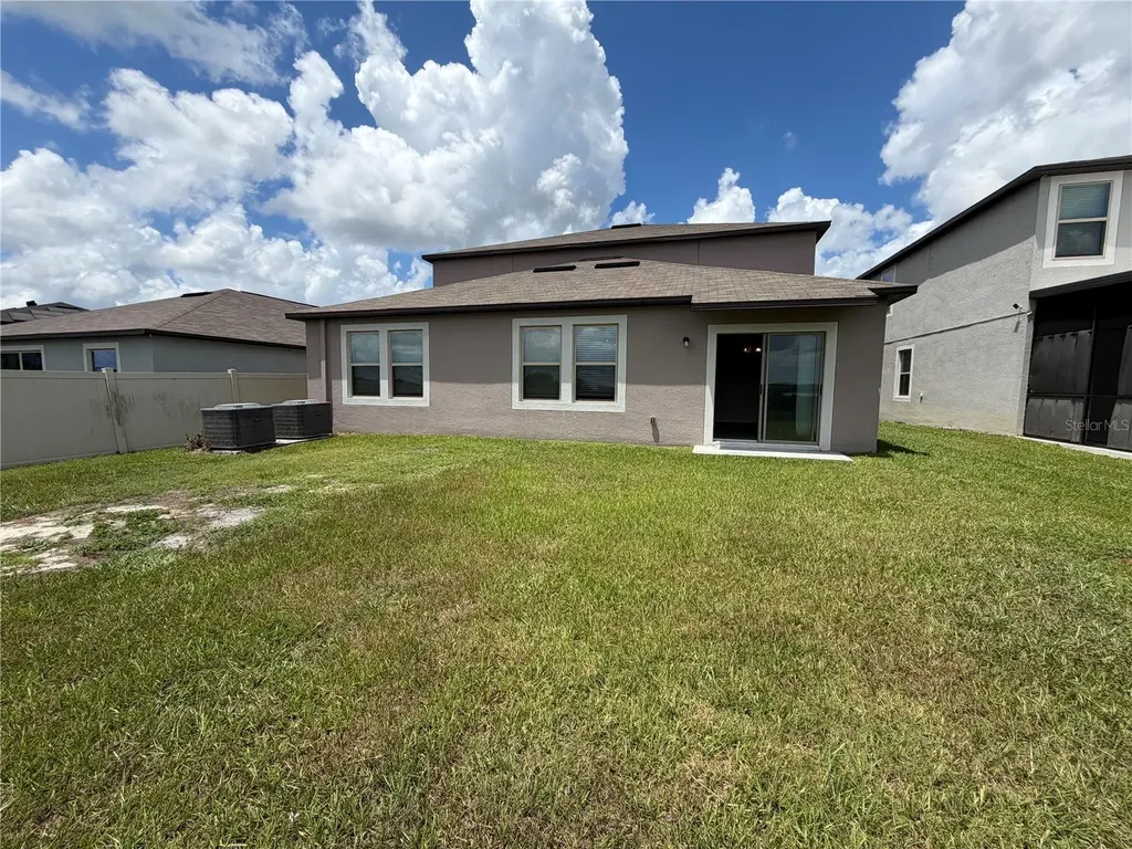 31823 Sun Kettle Loop Wesley Chapel FL 33545