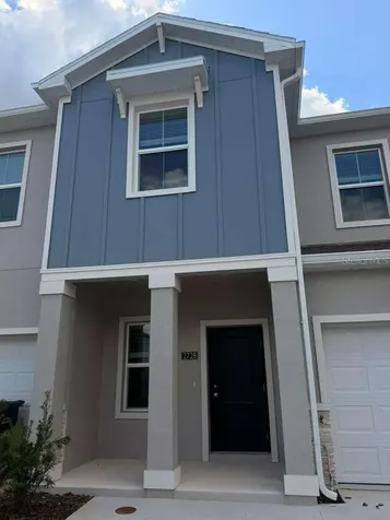 2728 Skyline Loop Kissimmee FL 34758