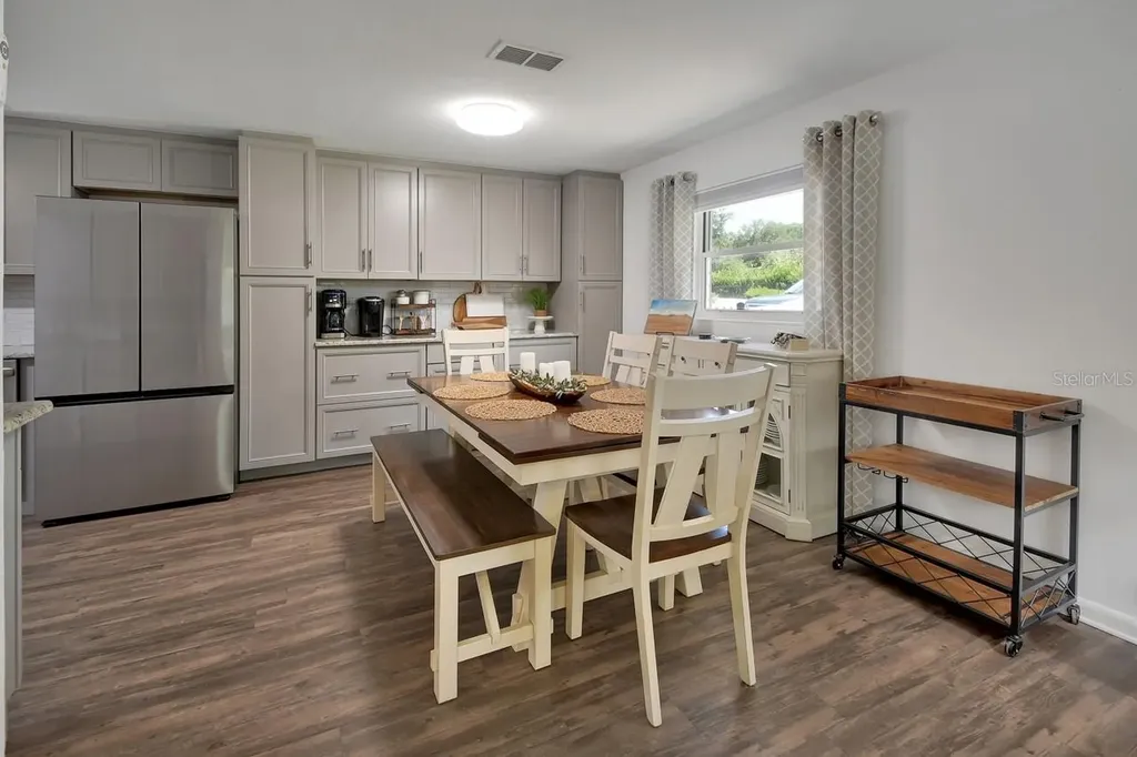 280 W Virginia Avenue Deland FL 32720