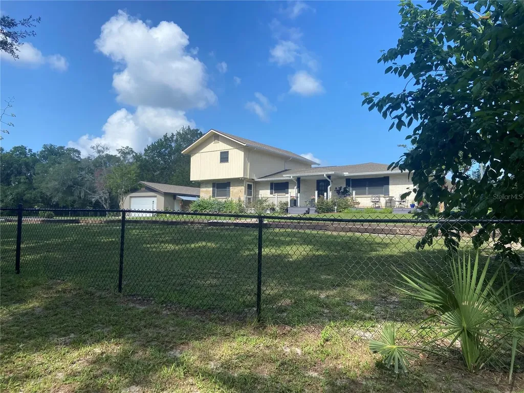 280 W Virginia Avenue Deland FL 32720