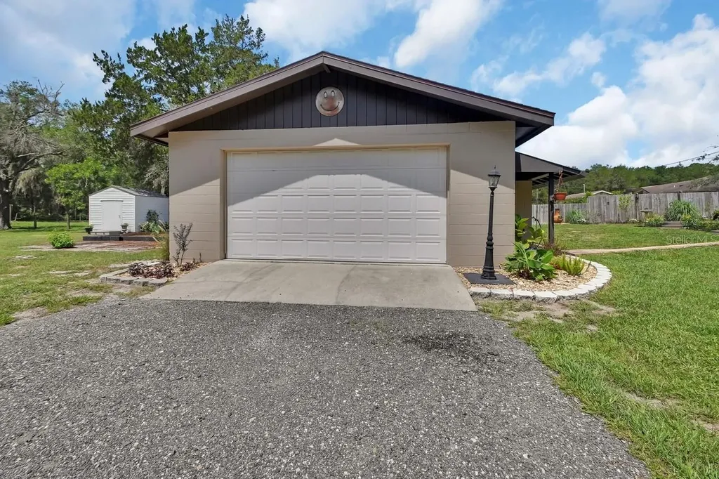 280 W Virginia Avenue Deland FL 32720