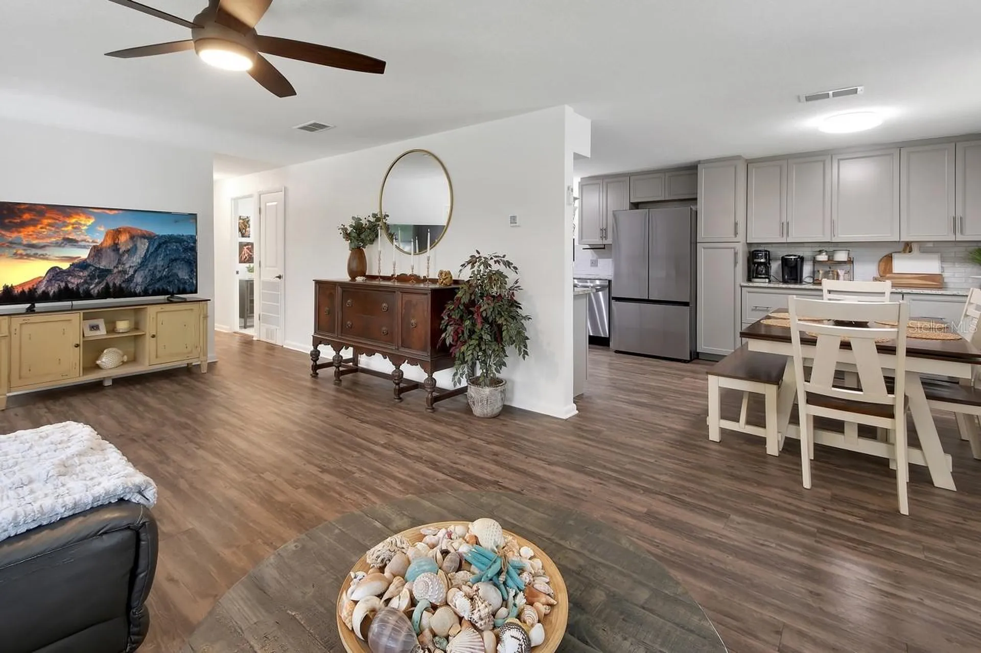 280 W Virginia Avenue Deland FL 32720