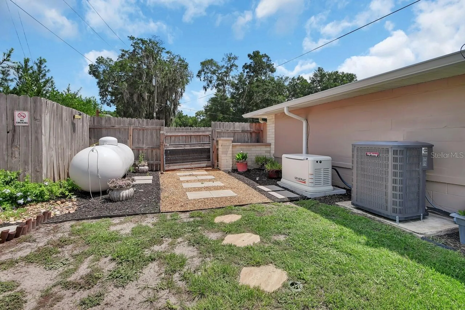 280 W Virginia Avenue Deland FL 32720