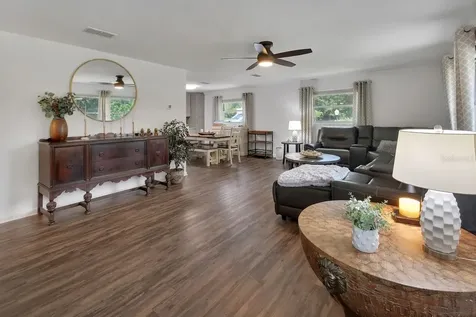 280 W Virginia Avenue Deland FL 32720